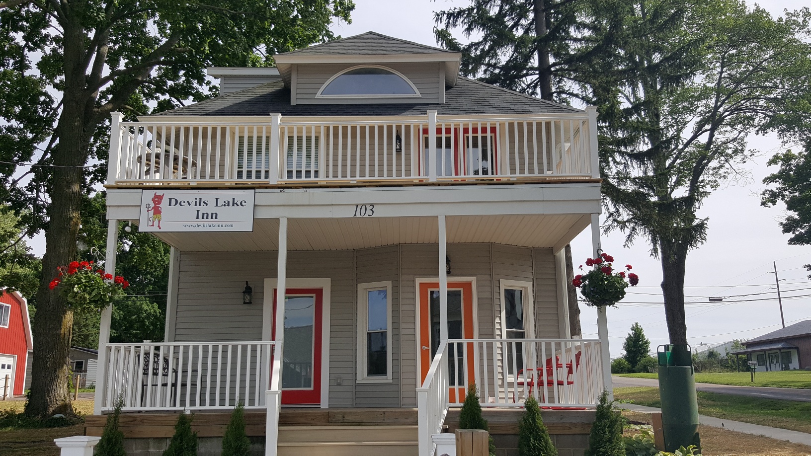 inn outside 2